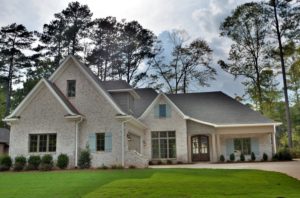 Heritage Ridge custom homes in Auburn AL – part of Asheton Lakes with wooded lots and lakes