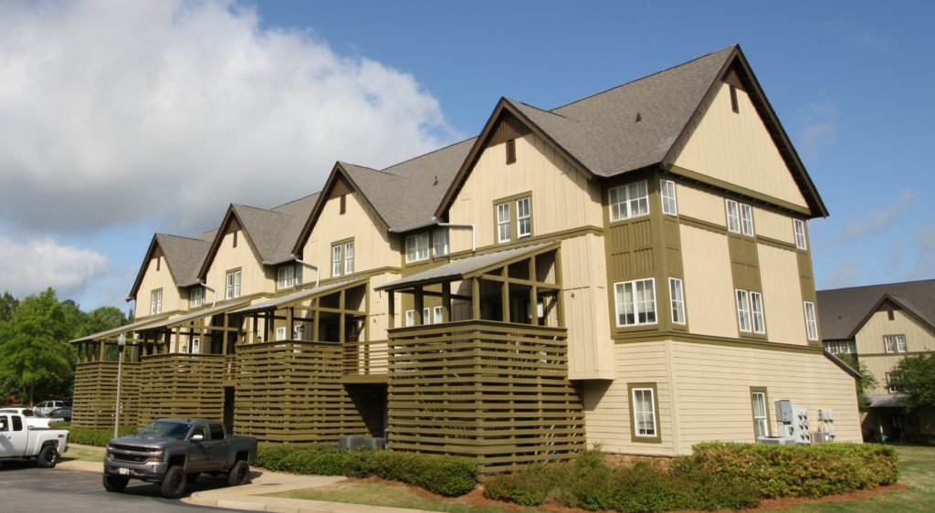 Creekside Condo REALTOR® Laura Sellers, Auburn, AL