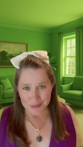 Over-decorated living room turns off Auburn home buyers