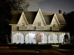 historic homes opelika clock | REALTORĀ® Laura Sellers, Auburn, AL