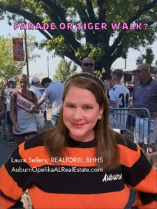 Auburn fans at Homecoming parade and Tiger Walk