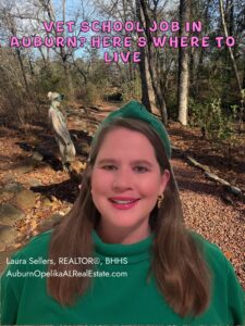 Auburn Alabama home with large yard ideal for veterinary professionals relocating with pets