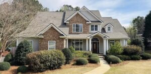Auburn Homes for Sale: Garage or Extra Living Space? 2
