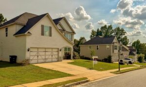 Homes for Sale in Auburn: Corner Lot or Cul-de-Sac? 2