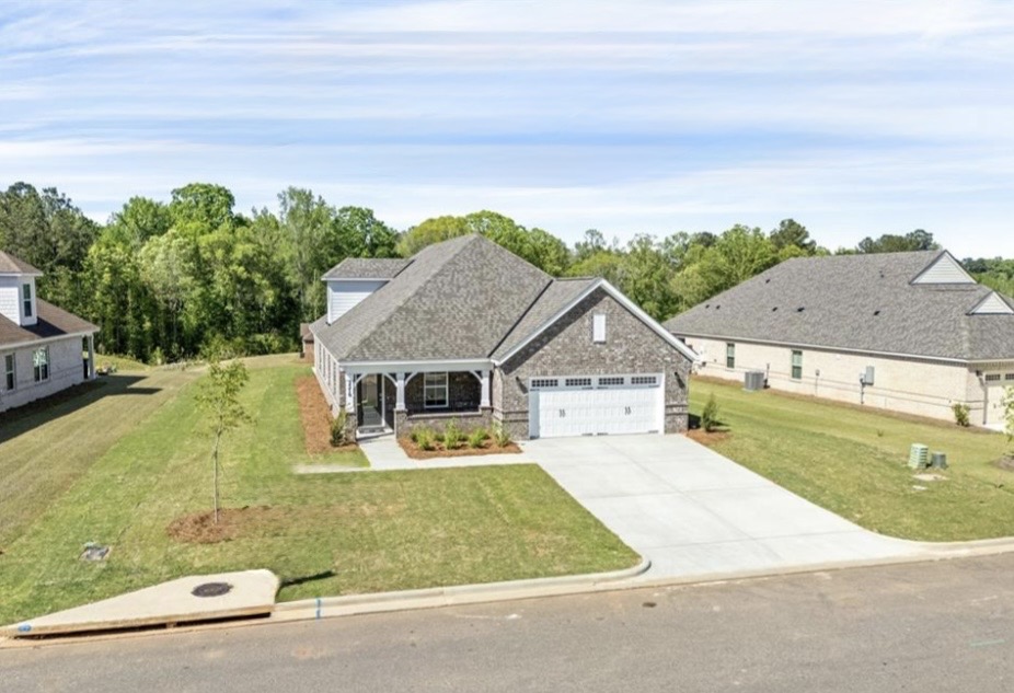Oak Creek Homes for Sale in Auburn AL