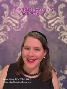Auburn homes for sale with bigger closet or shower